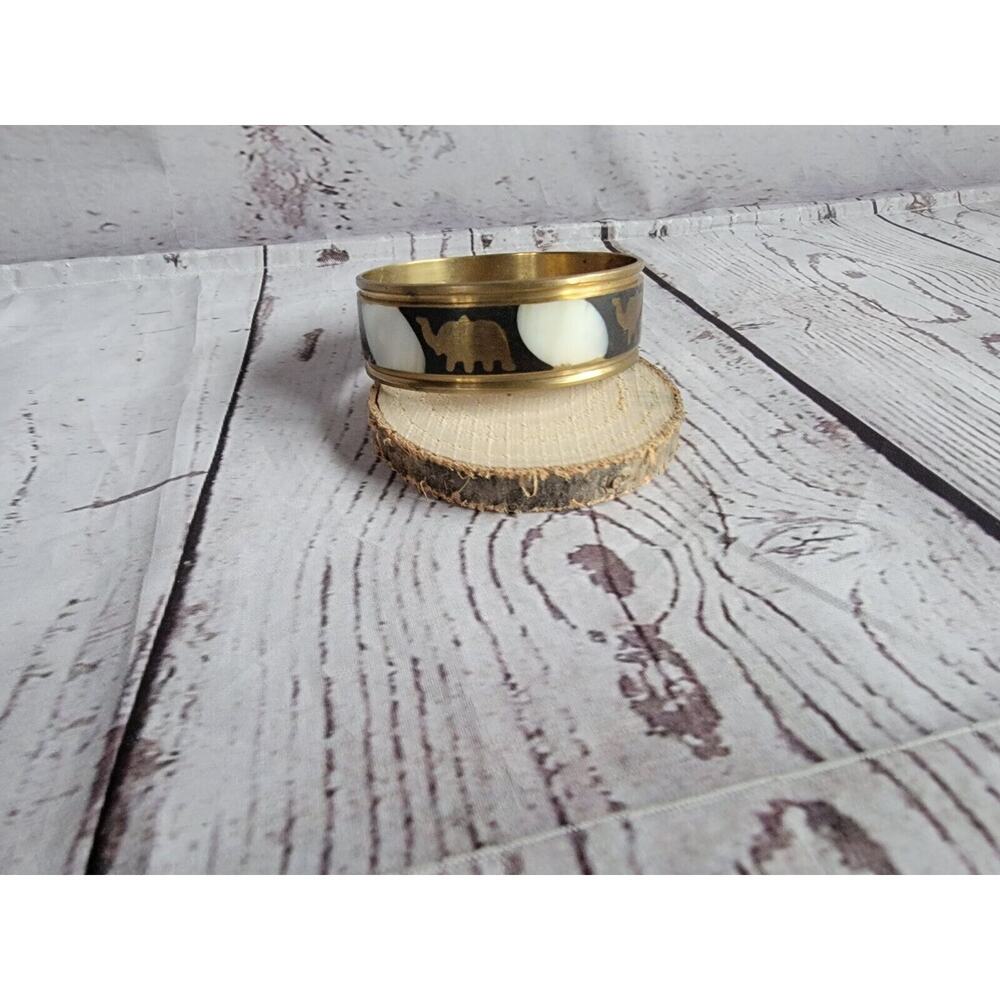 VINTAGE HANDMADE MOTHER OF PEARL BRASS ELEPHANT INLAY BANGLE BRACELET Boho Style